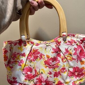 3for 10 Old Navy Floral Tote with Wooden Handles